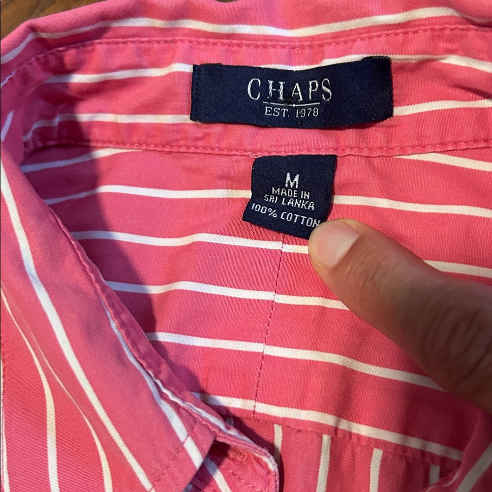 Chaps Women’s Size Medium Button Down Shirt - Picture 2 of 3